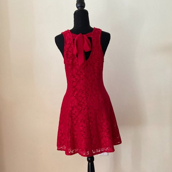 Mini Red Lace Dress size Juniors Large - Picture 2 of 2